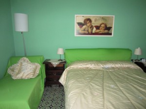 Cait bedroom 3 | Abroad101 Blog