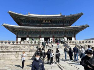 Gyeongbokgung Palace - Photo courtesy of Omnia Abroad | Abroad101 Blog Gyeongbokgung Palace - Photo courtesy of Omnia Abroad